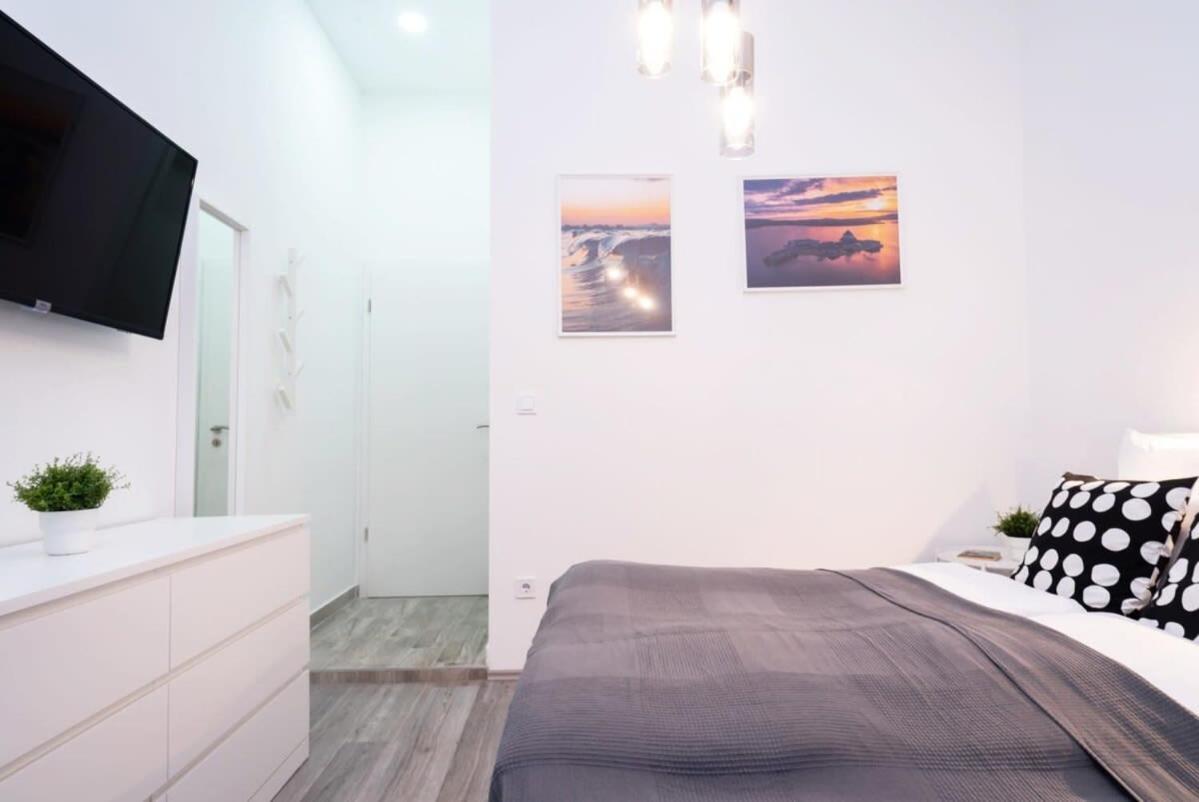 New Comfy Studio At Convenient Location Budapest Eksteriør billede
